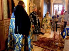 В тридцатую годовщину своего монашеского пострига епископ Моравичский Антоний совершил Литургию на Сербском подворье в Москве
